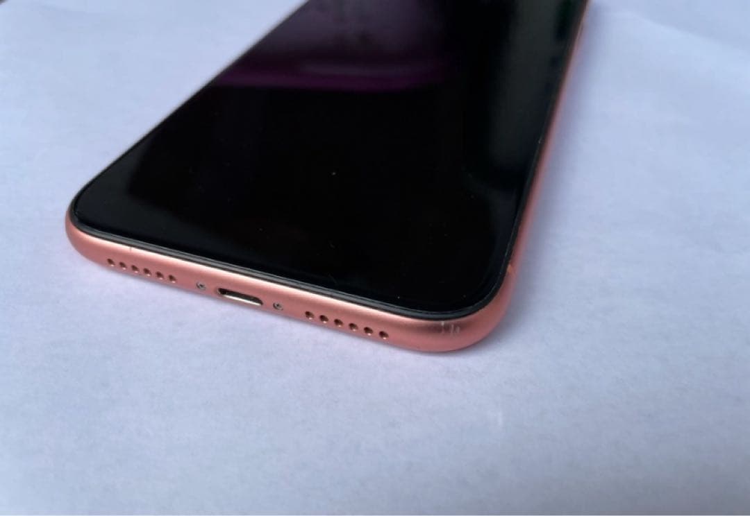 iPhone XR 64GB コーラル SIMフリー 初期化済 即使用OK