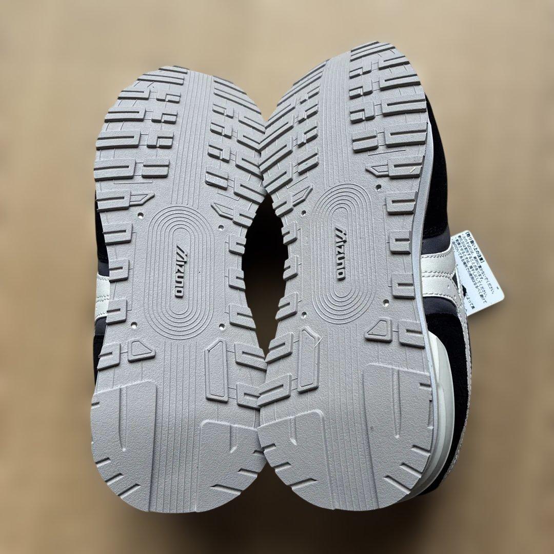 【新品未使用】名古屋グランパス2025 MIZUNO RB87 スニーカー