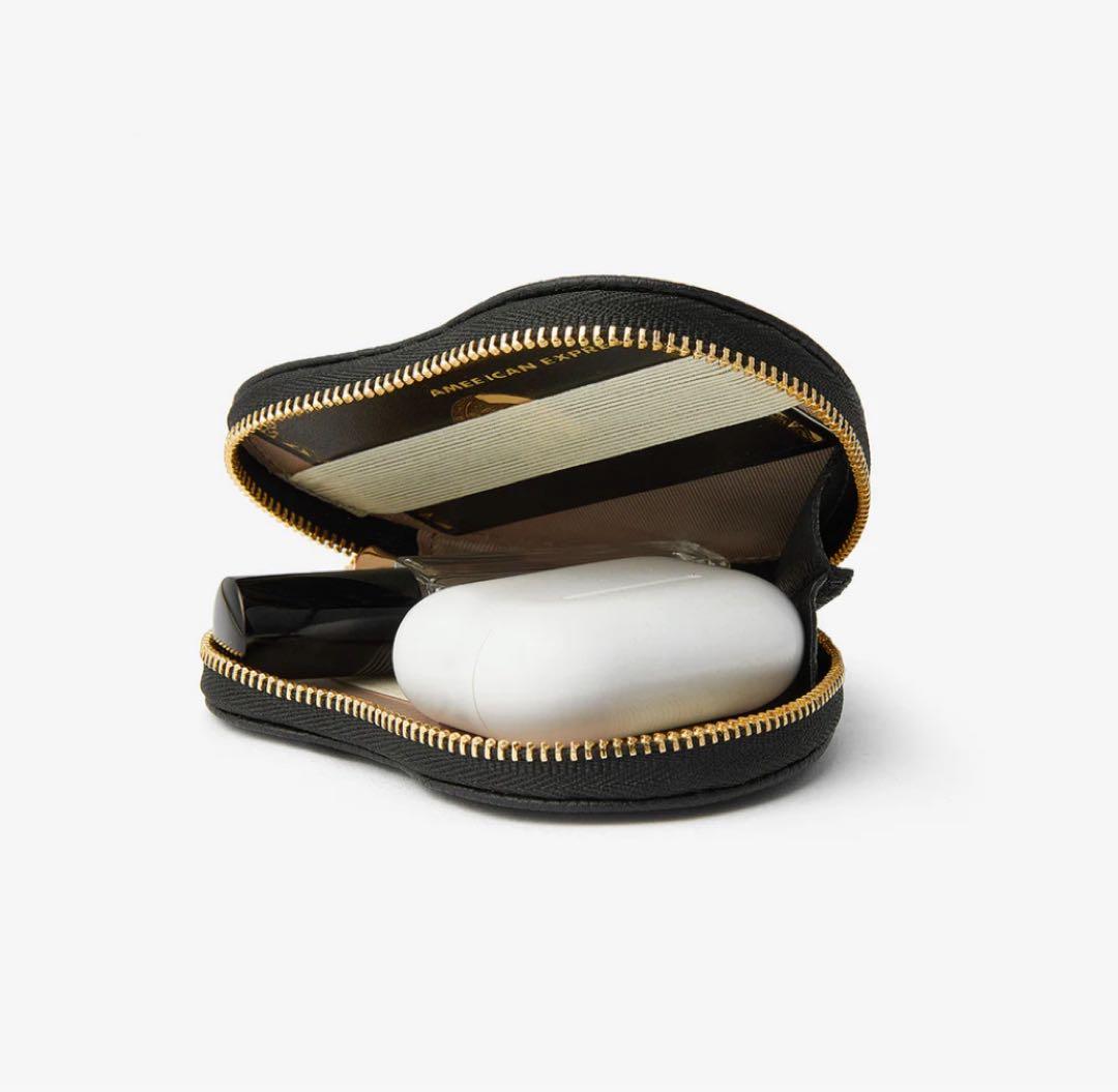 ☆　iPhone16 CUSTYPE ハート型ケースとストラップセット