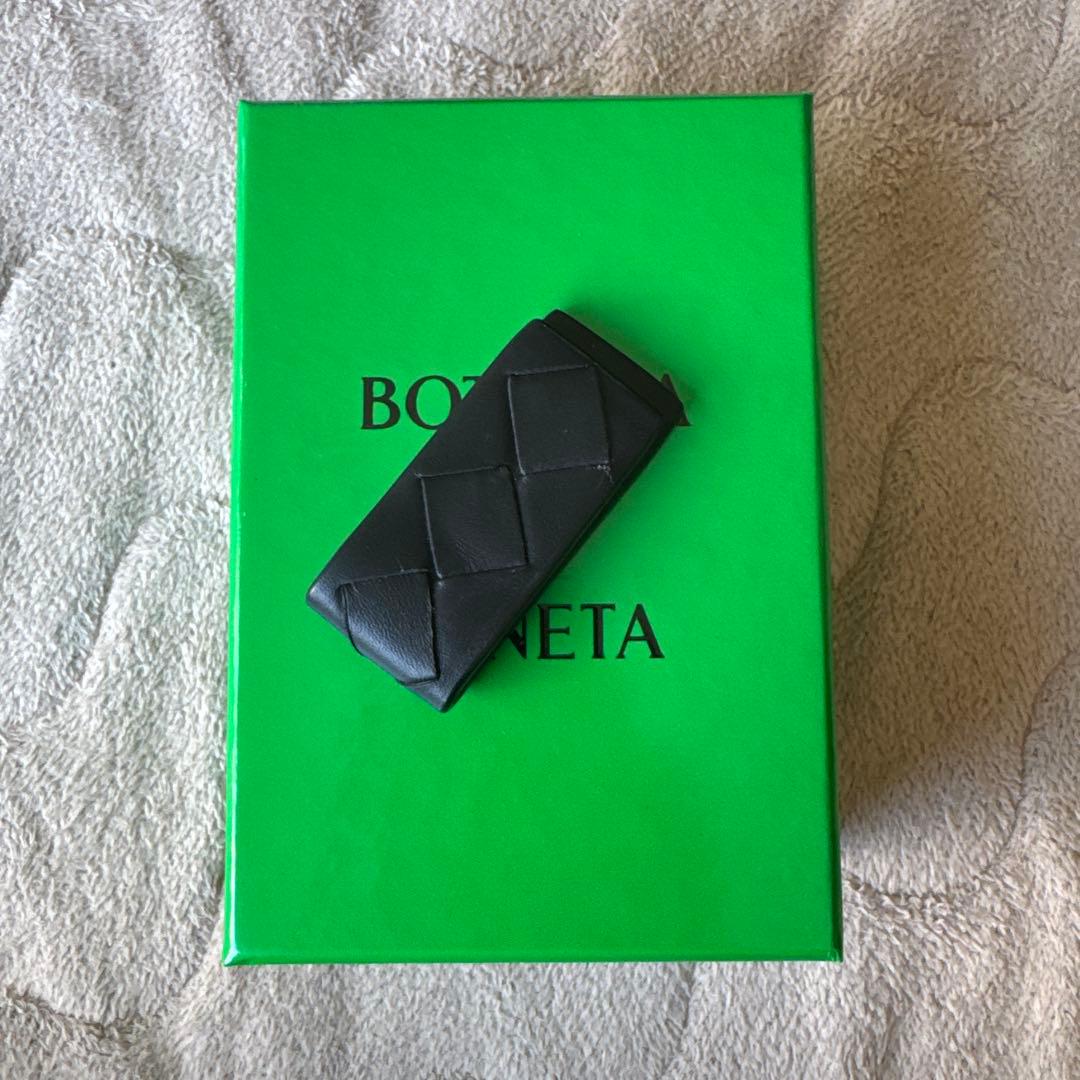 ほぼ未使用　BOTTEGA VENETA ブラック　マネークリップ　マグネット
