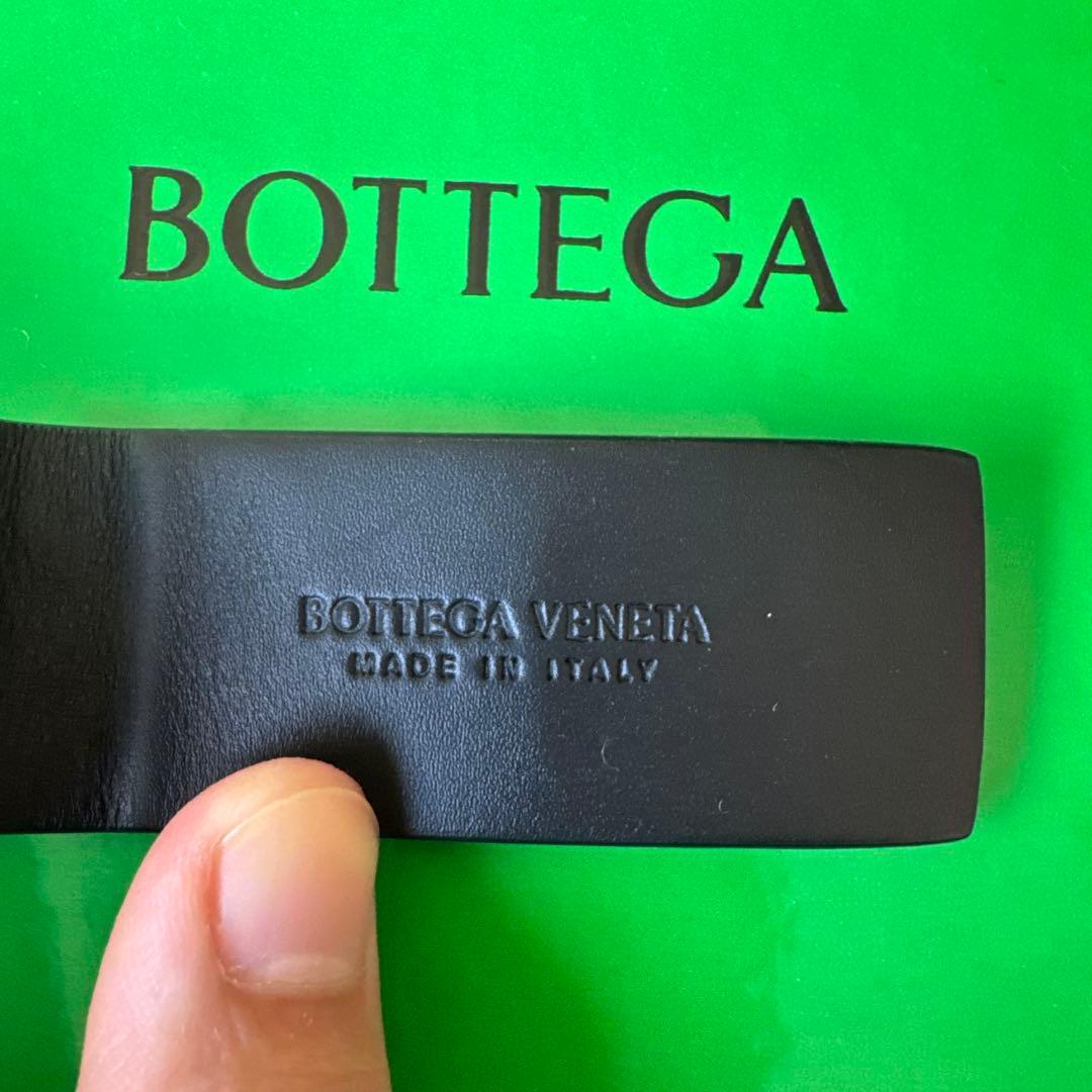 ほぼ未使用　BOTTEGA VENETA ブラック　マネークリップ　マグネット
