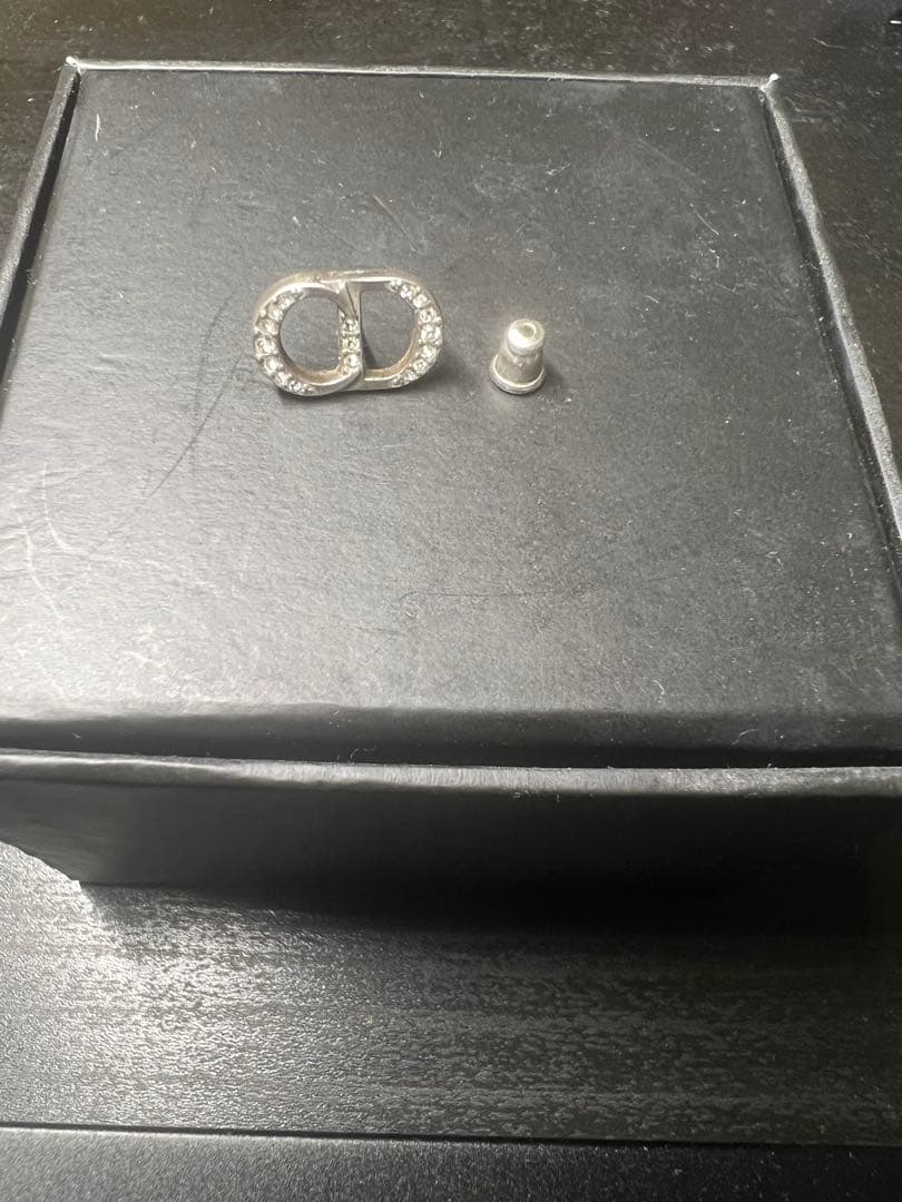 DIOR ピアス メンズ 片耳