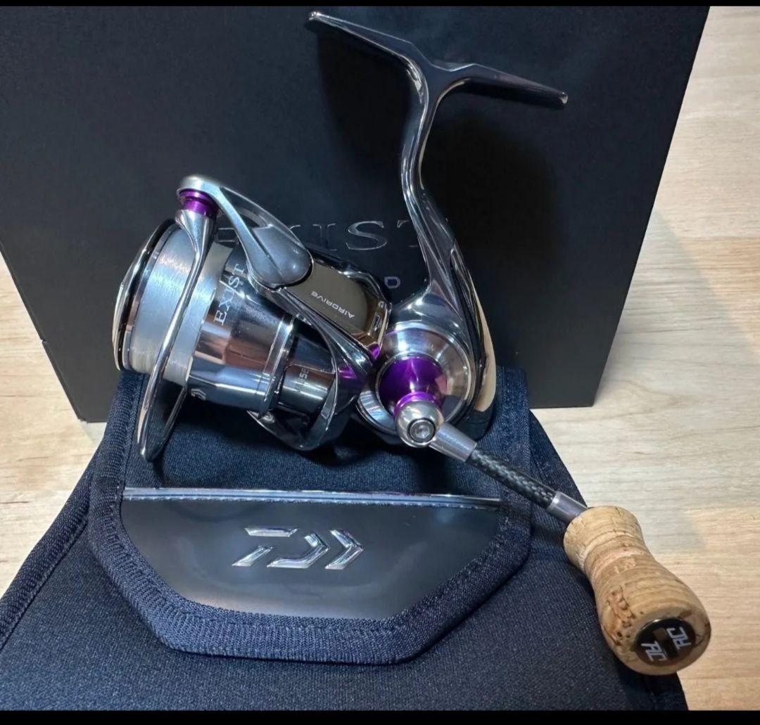 極美品 22イグジスト LT2000S-P レビテーションチューン