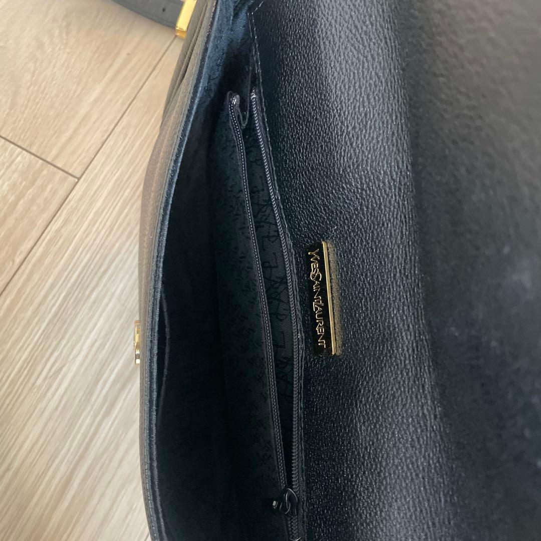 Yves Saint Laurent ブラックショルダーバッグ