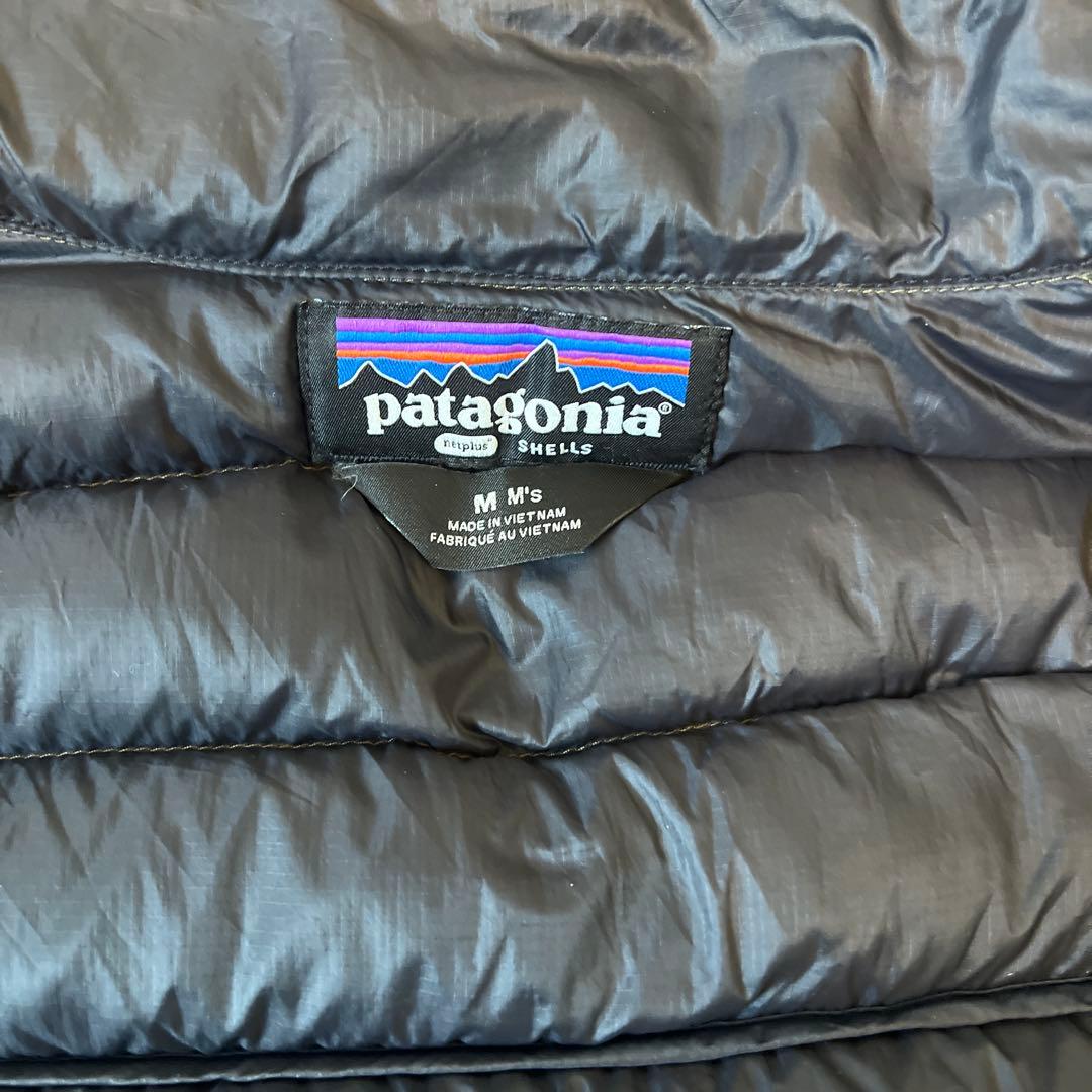 Patagonia ダウンベスト オリーブグリーン