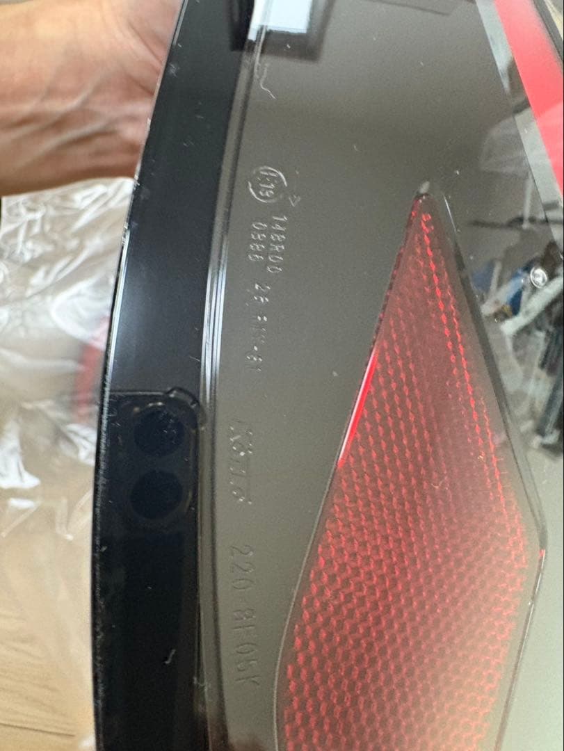 ホンダ　ZR-V テールランプ　テールレンズ