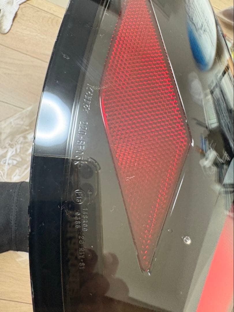 ホンダ　ZR-V テールランプ　テールレンズ