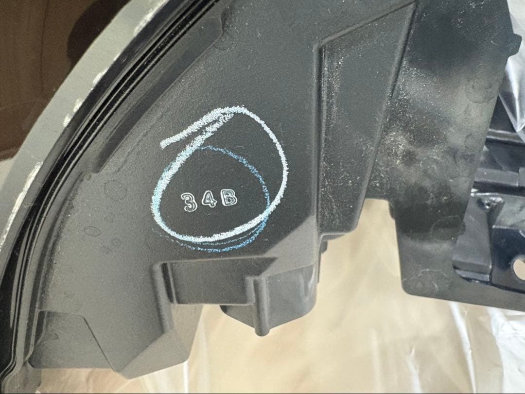 ホンダ　ZR-V テールランプ　テールレンズ