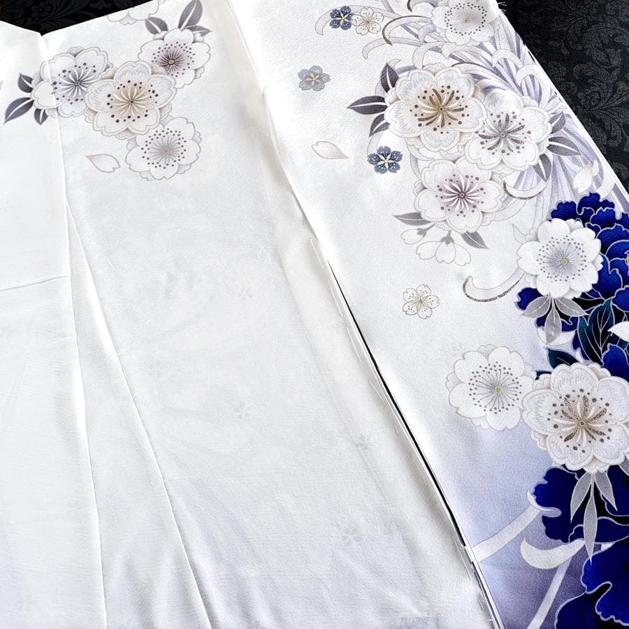 専用　ご予約　振袖　牡丹　白地　銀彩ラメ　ホワイト　シルバー　未仕立て　仮絵羽