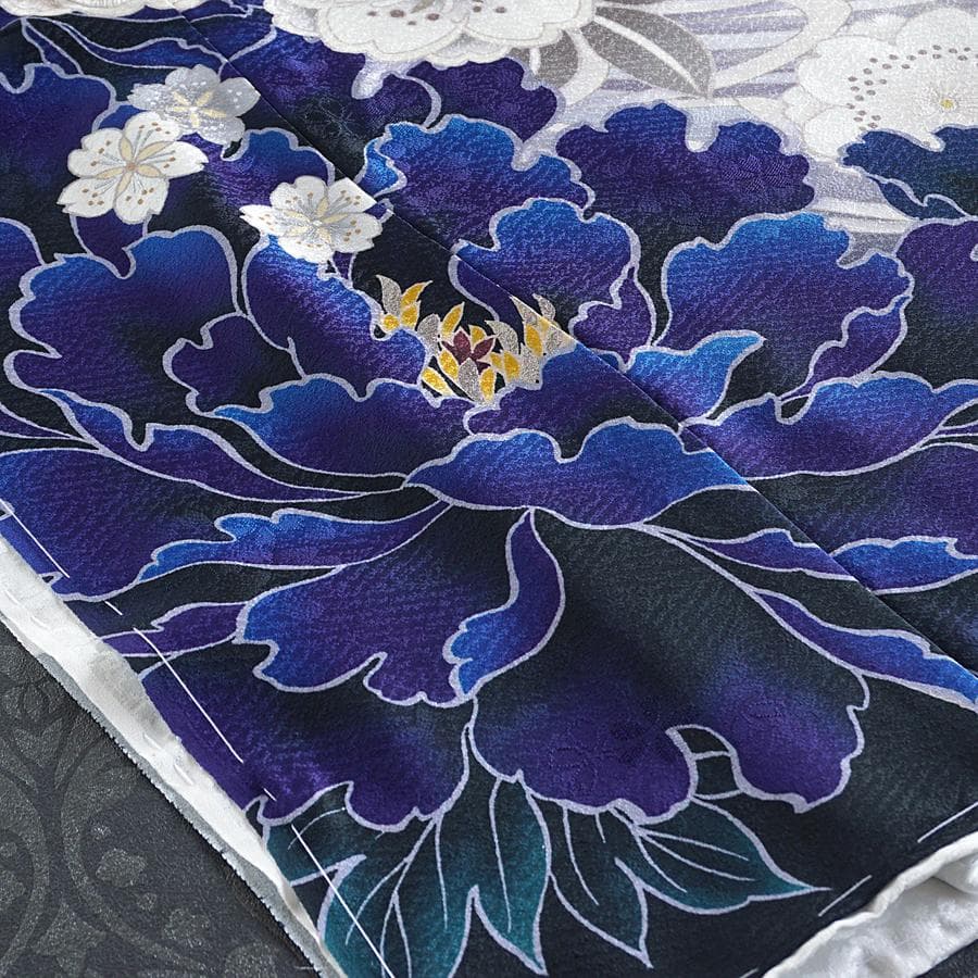 専用　ご予約　振袖　牡丹　白地　銀彩ラメ　ホワイト　シルバー　未仕立て　仮絵羽