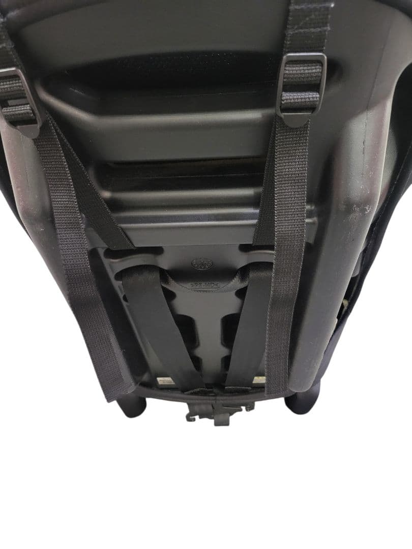 Combi ジョイトリップ エッグショック S GG ジュニアシート