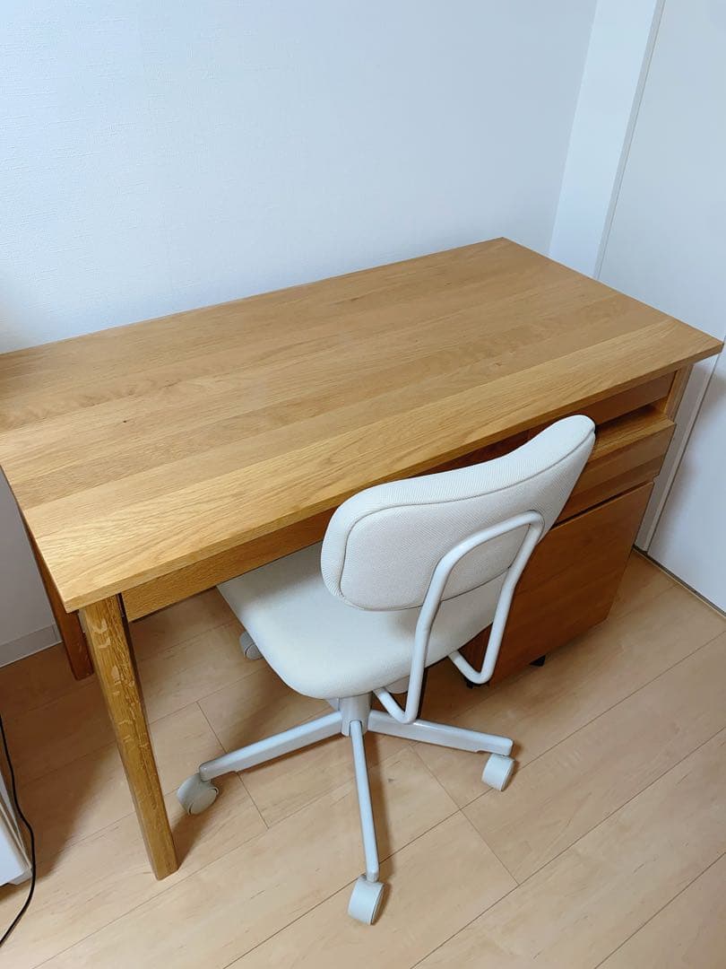 無印良品　木製デスク