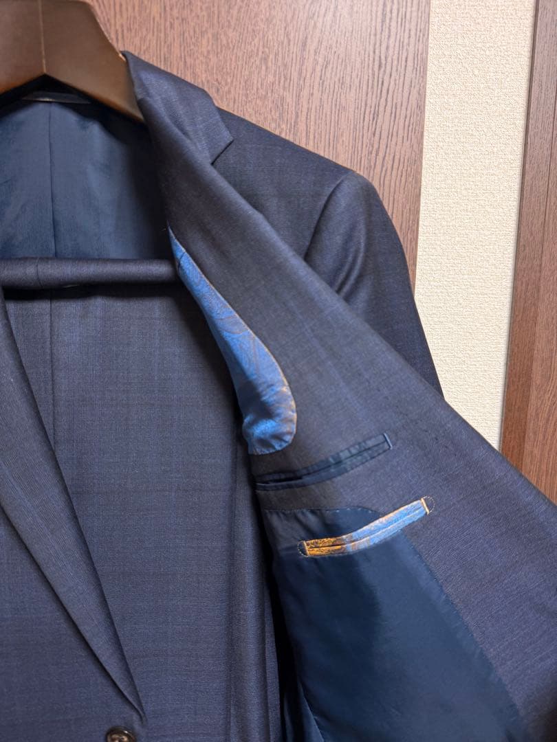 A5新品未使用！イタリア素材ロロピアーナ無地調ネイビーチェック柄スーツ！サンプル