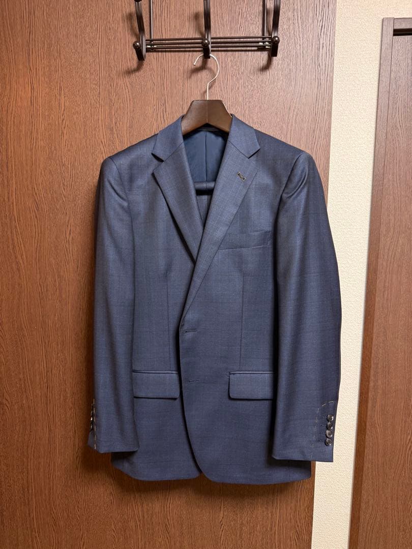 A5新品未使用！イタリア素材ロロピアーナ無地調ネイビーチェック柄スーツ！サンプル