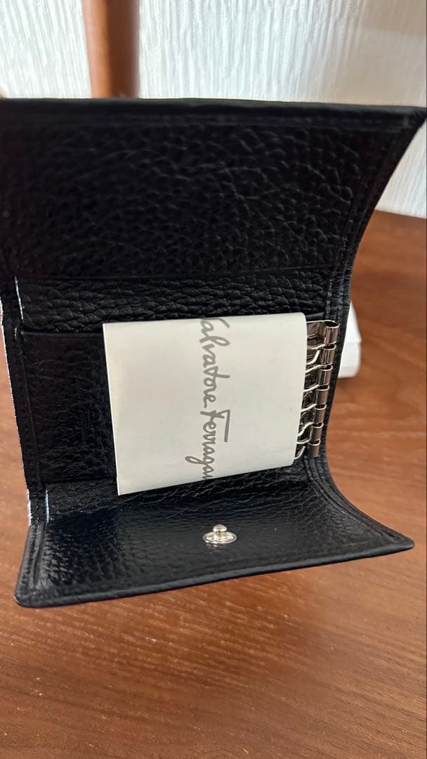 [新品]Salvatore Ferragamo フェラガモ レザー キーケース