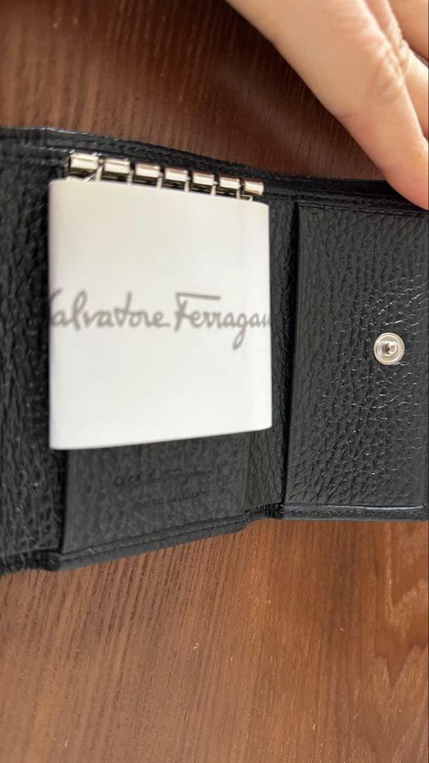 [新品]Salvatore Ferragamo フェラガモ レザー キーケース