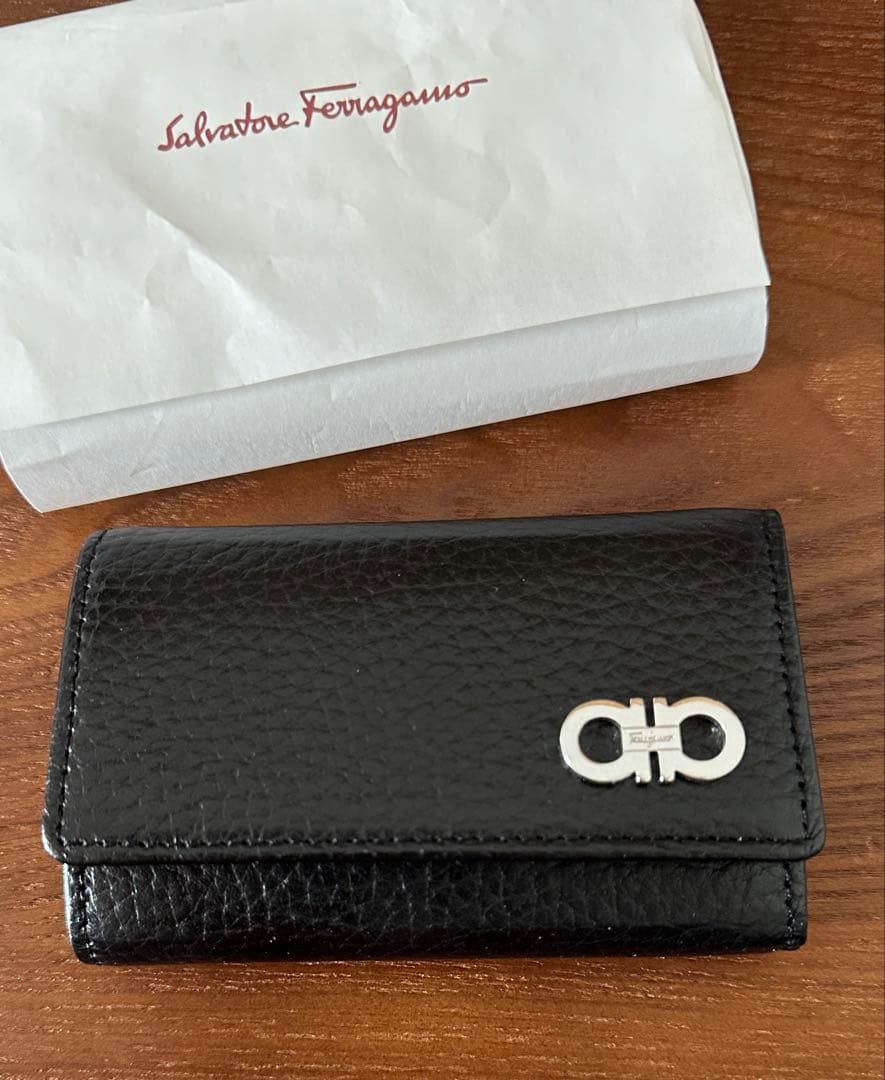 [新品]Salvatore Ferragamo フェラガモ レザー キーケース