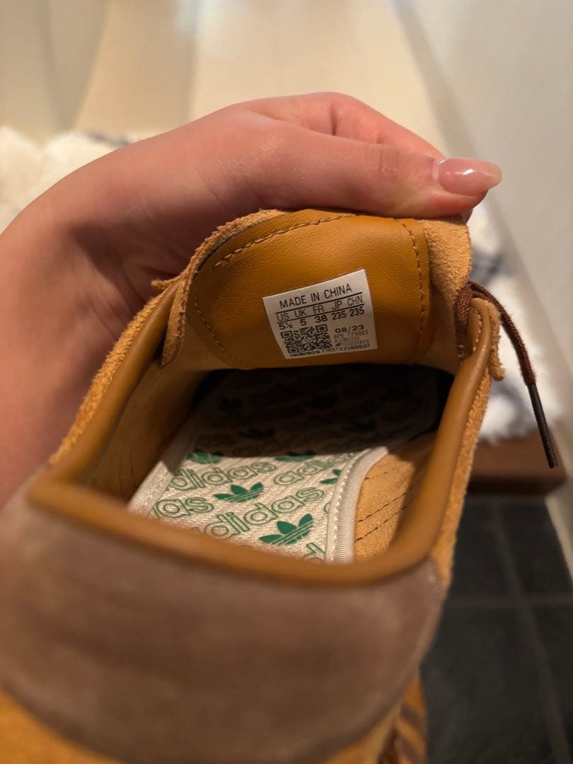 お値下げ中adidas タバコ グルーエン ブラウン スニーカー