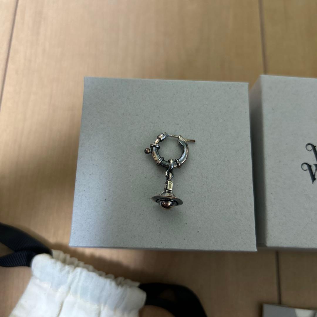 Vivienne Westwood シングルピアス