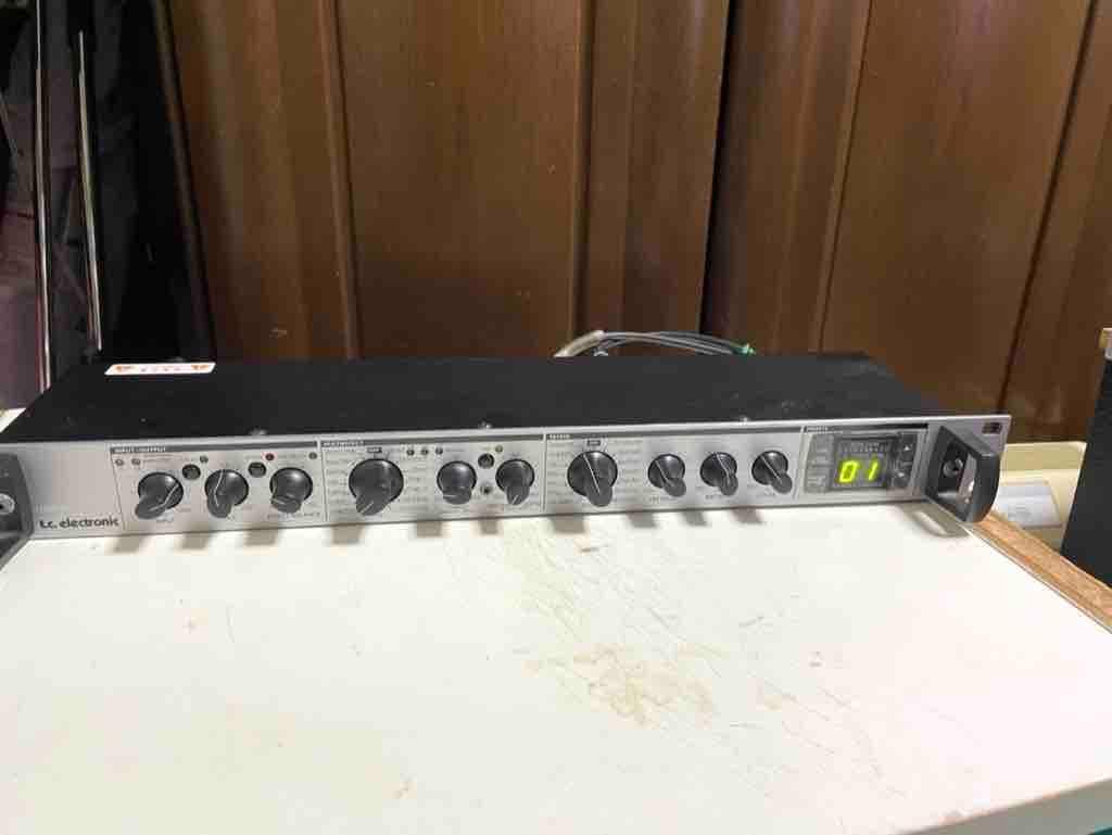 TC Electronic M300 マルチエフェクター マニュアル付属