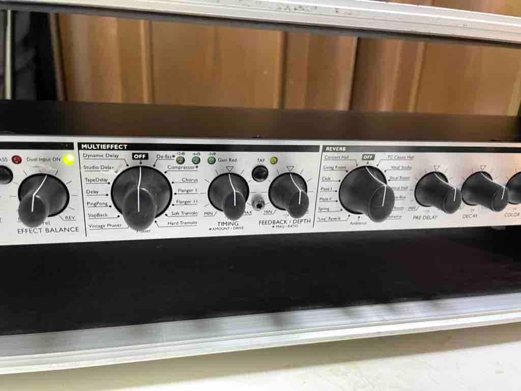 TC Electronic M300 マルチエフェクター マニュアル付属