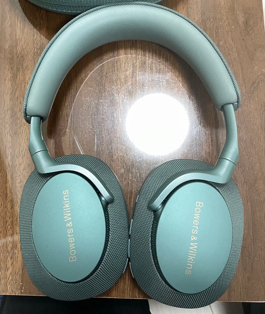 B&W ワイヤレスヘッドホン　Px7 S2e