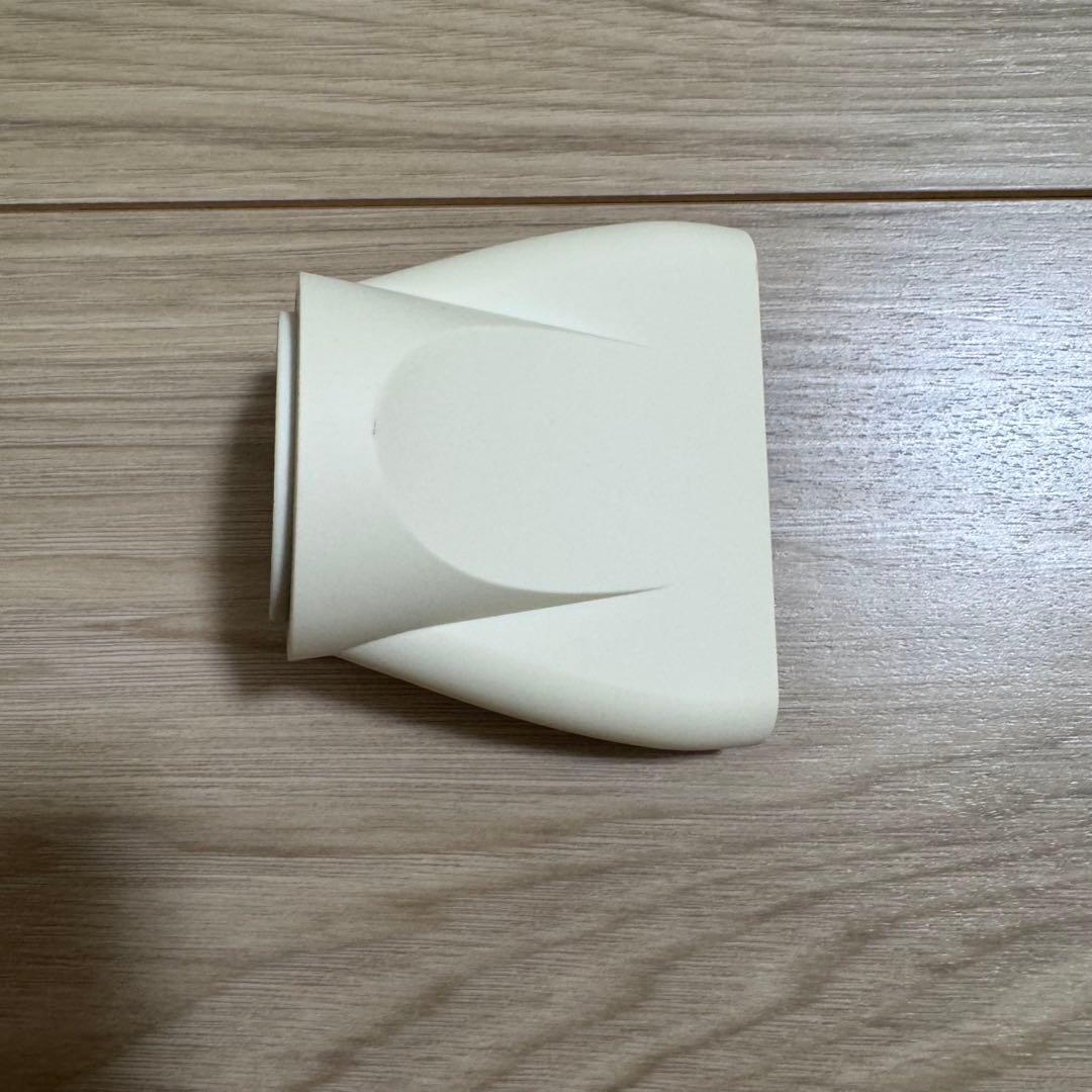 【美品】絹女 ヘアドライヤー ホワイト