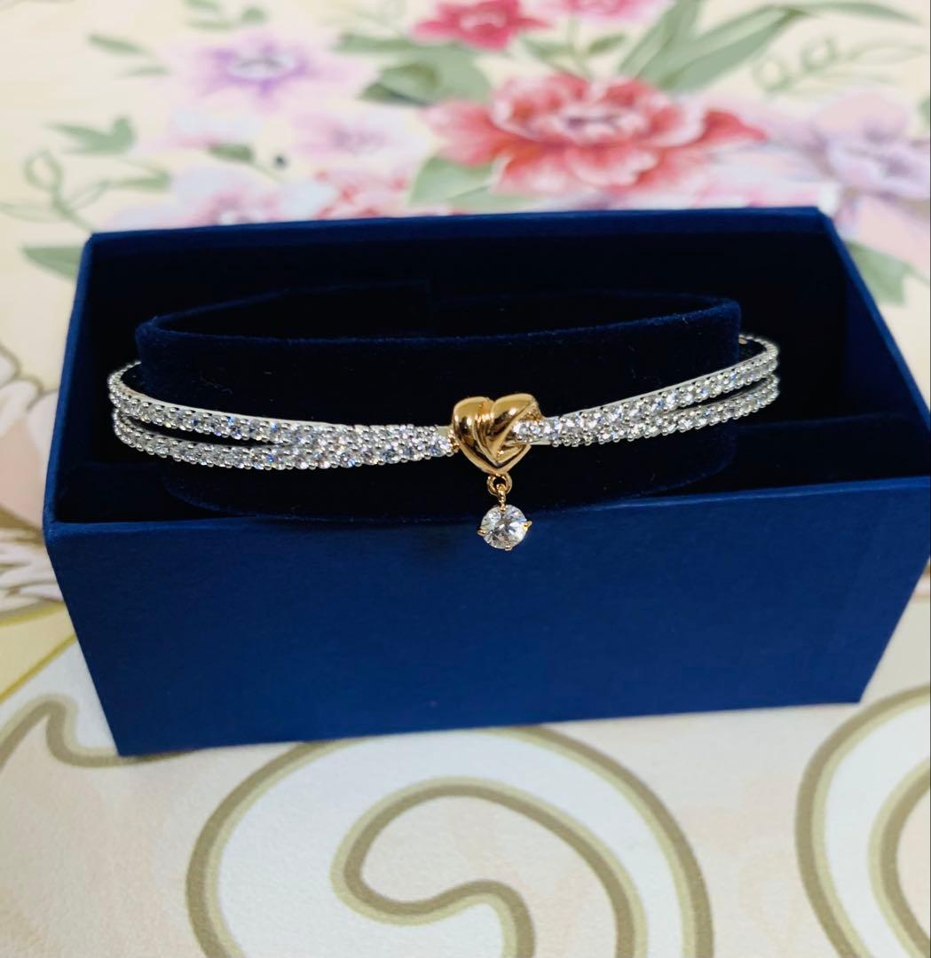 ほぼ新品スワロフスキーSwarovski Lifelong Heart バングル