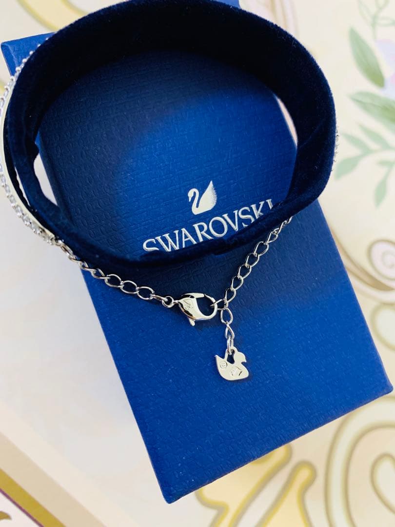 ほぼ新品スワロフスキーSwarovski Lifelong Heart バングル