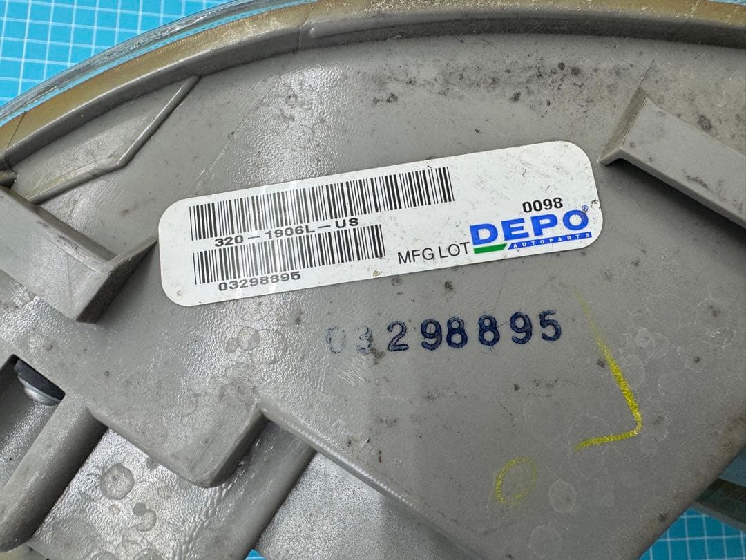 スバル　インプレッサ　WRX STI 純正　US テールランプ　サイドマーカー