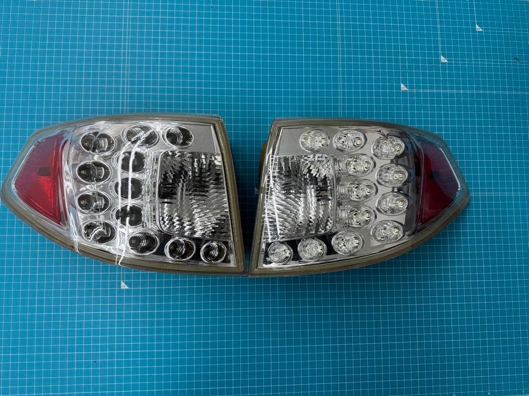 スバル　インプレッサ　WRX STI 純正　US テールランプ　サイドマーカー