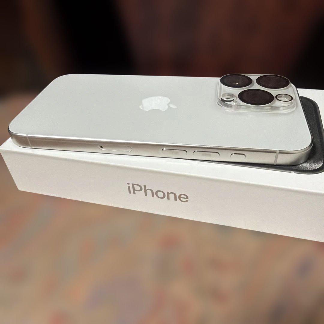 iPhone15Pro 128G バッテリー95% 極美品