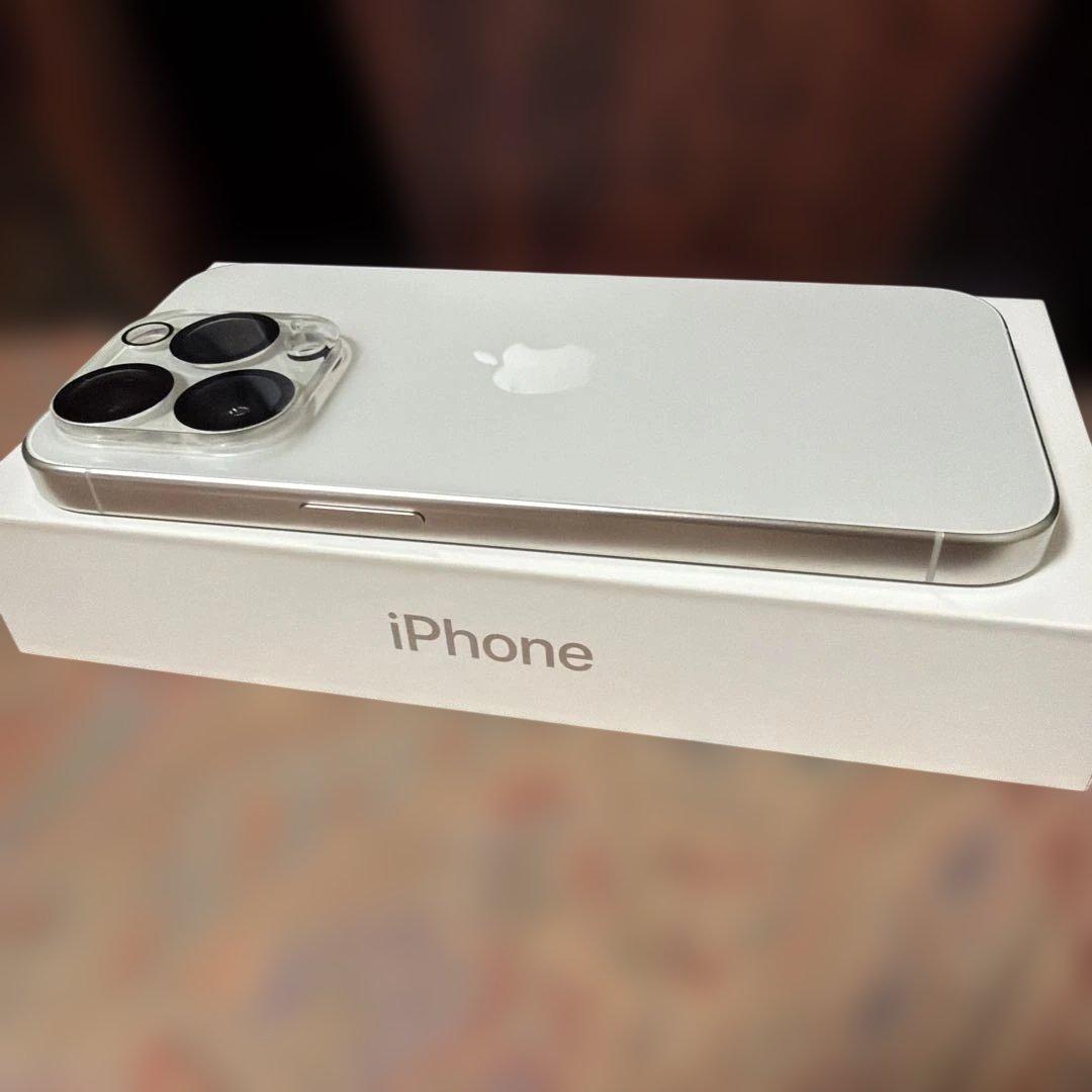 iPhone15Pro 128G バッテリー95% 極美品