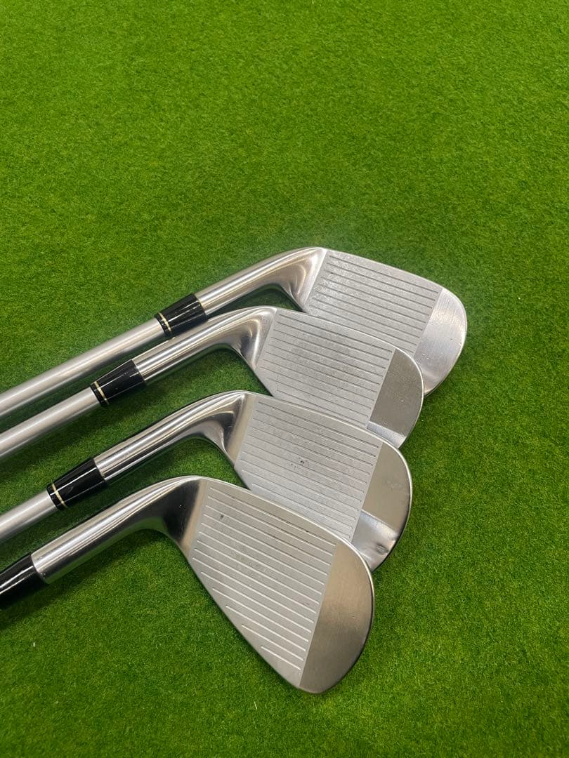 ロマロ　RAY V アイアンセット MCI 60R 7からPW 4本セット