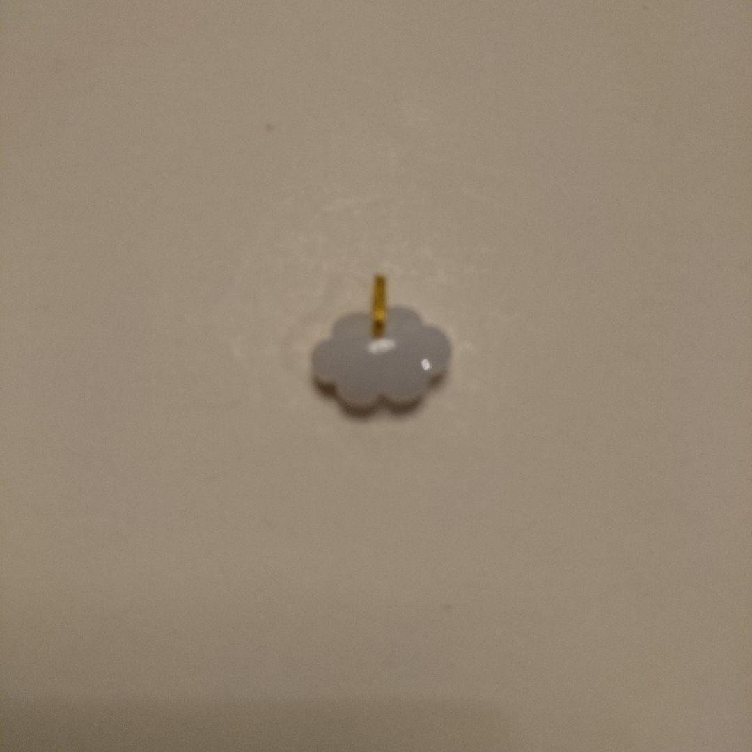 マリーエレーヌドタイヤックの雲チャーム