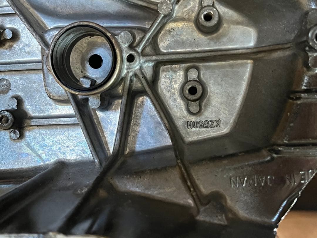 ゼファー 400、ゼファーχ用FX、GP仕様スプロケットカバー