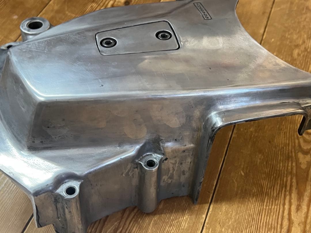 ゼファー 400、ゼファーχ用FX、GP仕様スプロケットカバー