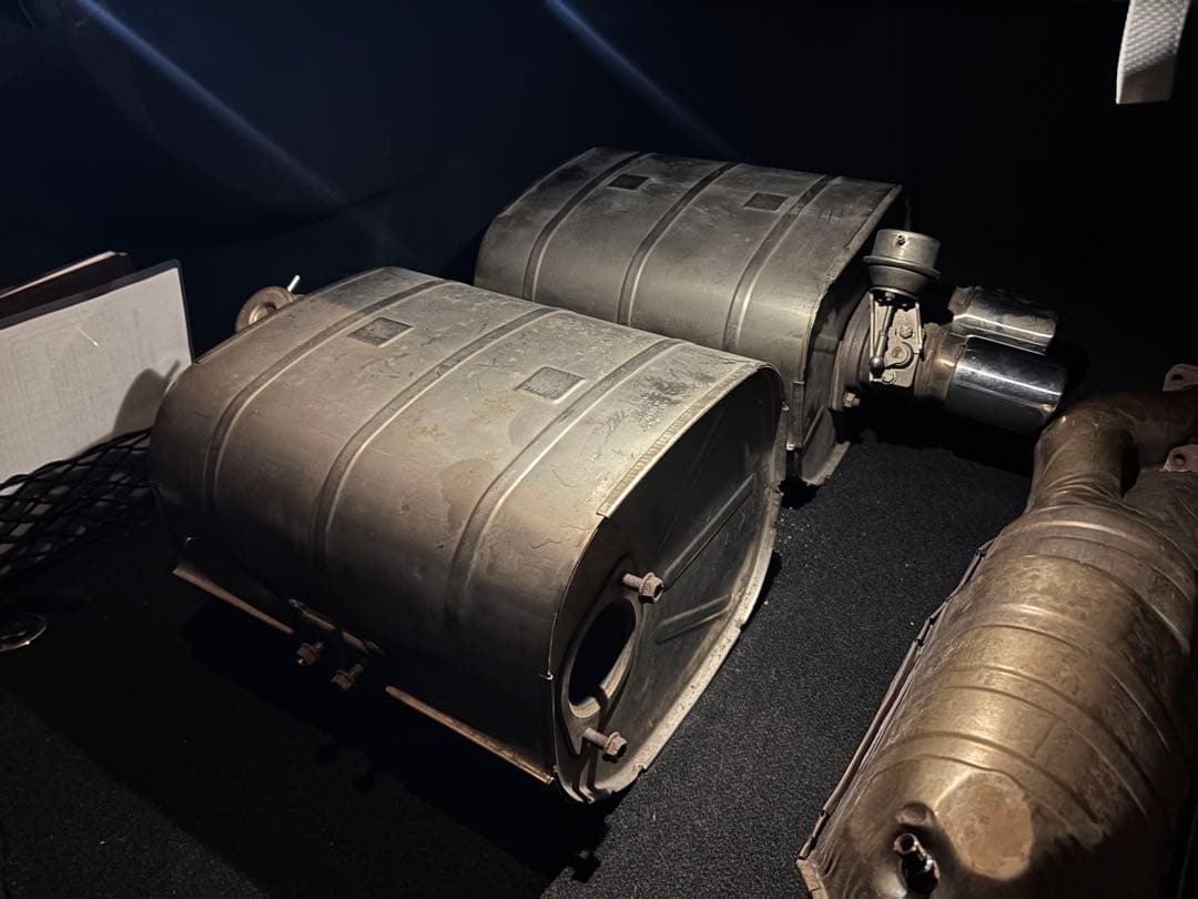 フェラーリ F550 マラネロ 純正マフラー