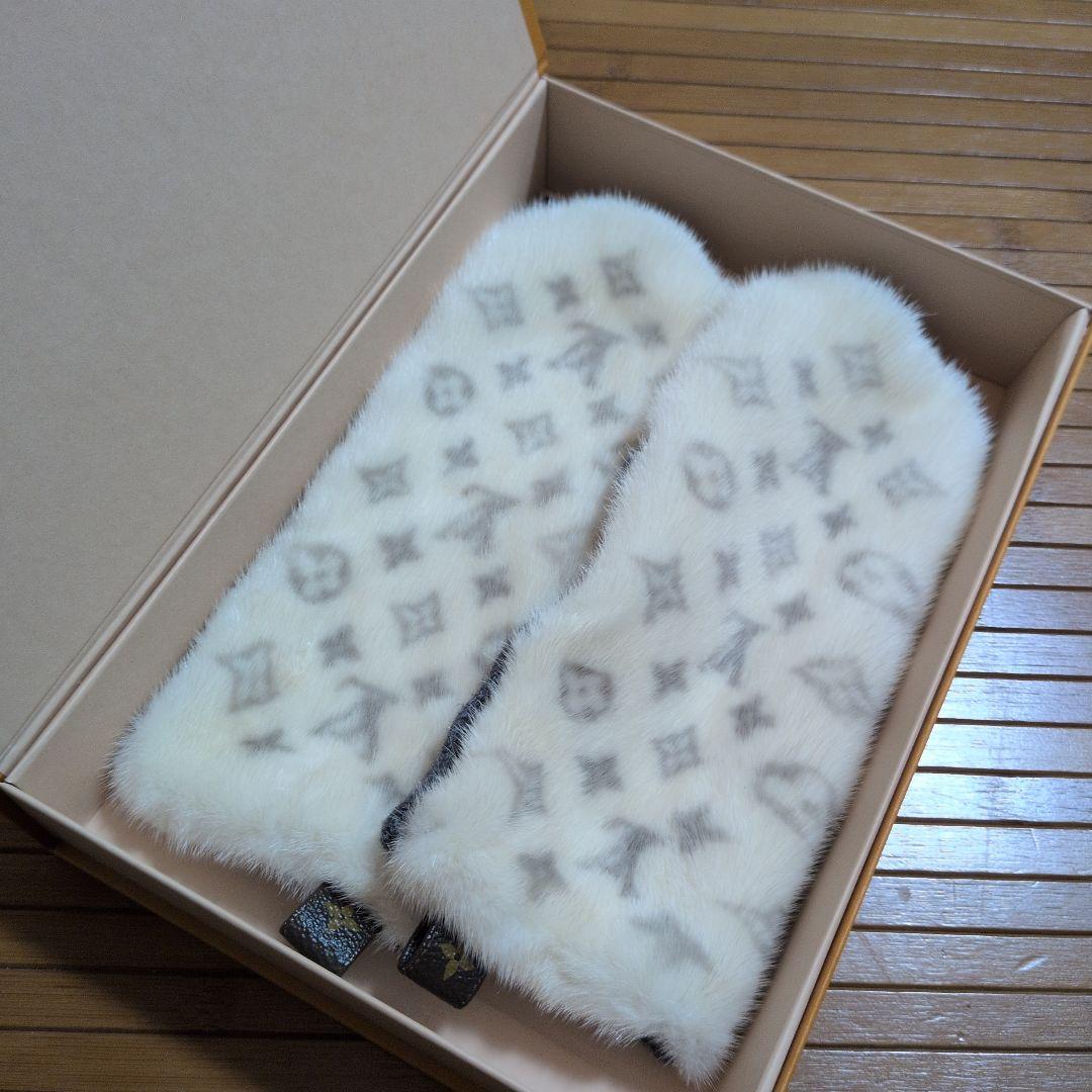 gure　LOUIS VUITTON ミトン 手袋 グレー ホワイト