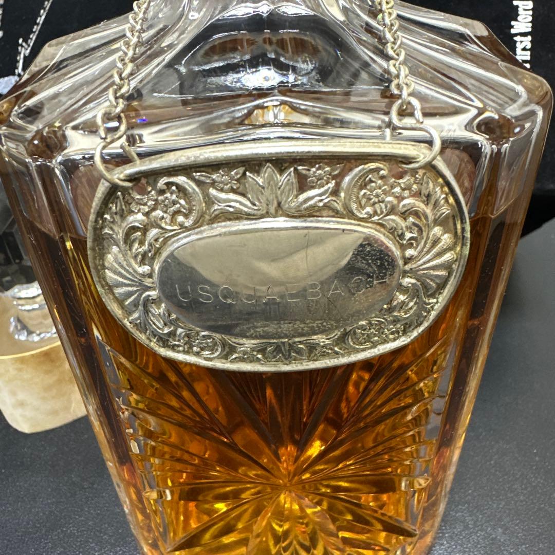 レア　未開栓　古酒 ウシュクベ クリスタル デキャンタ750ml43% 箱替栓付