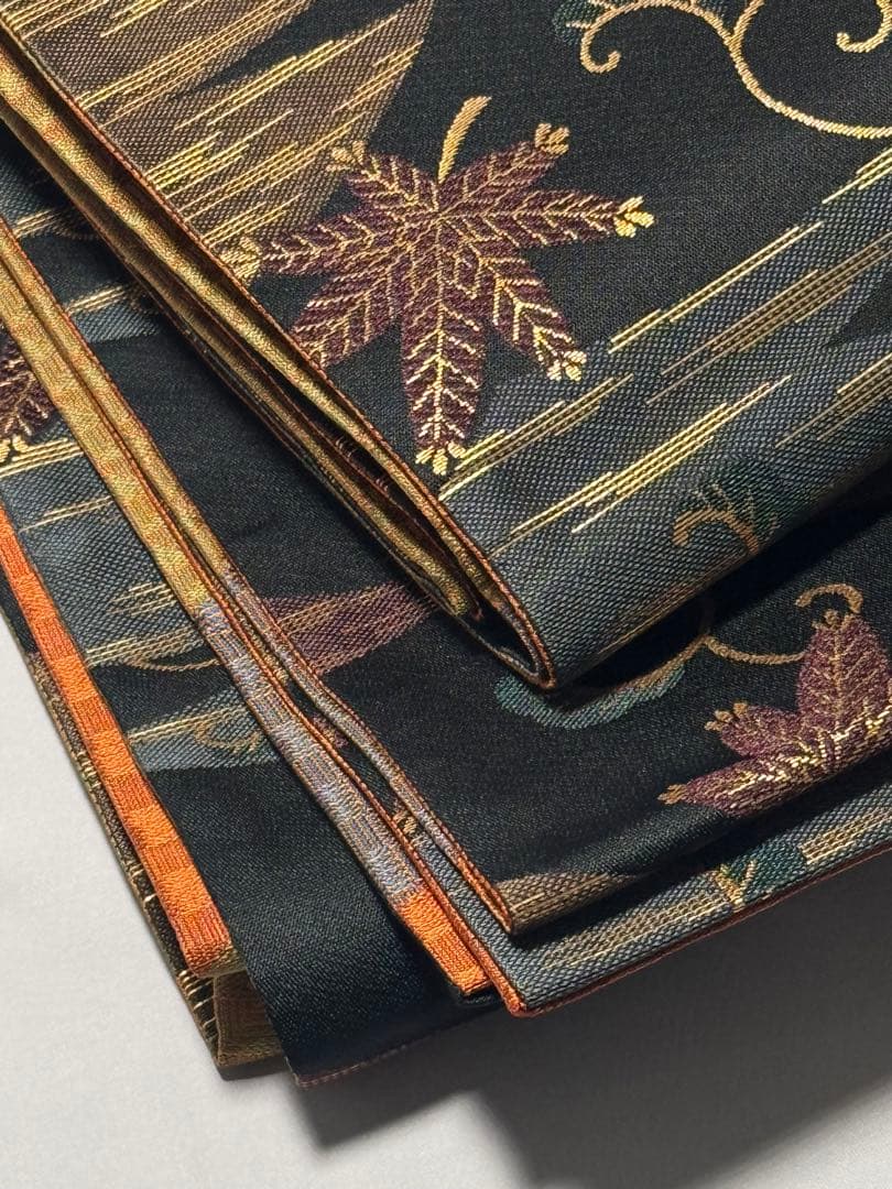 [美品] 長尺　半幅帯　小袋帯　正絹　黒　唐草　カジュアル　小紋　紬　無地