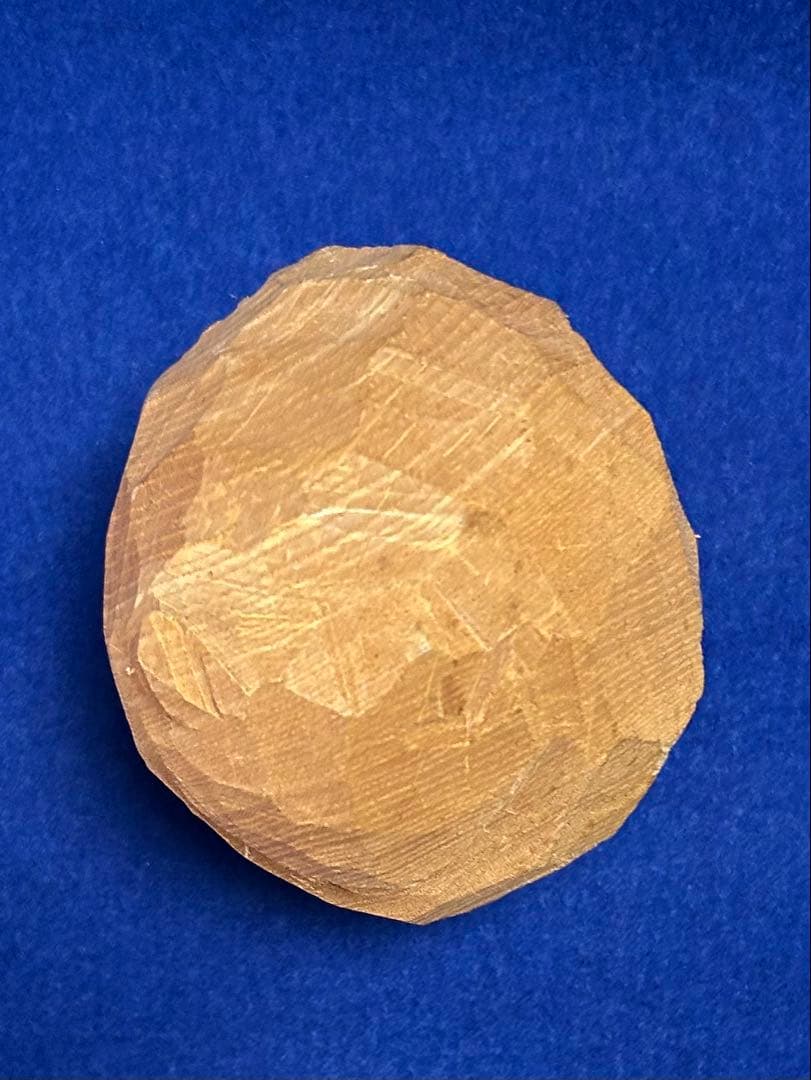 柴崎重行(志) 「眠り熊」1985年作 北海道八雲 ハツリ彫せんの木 木彫熊