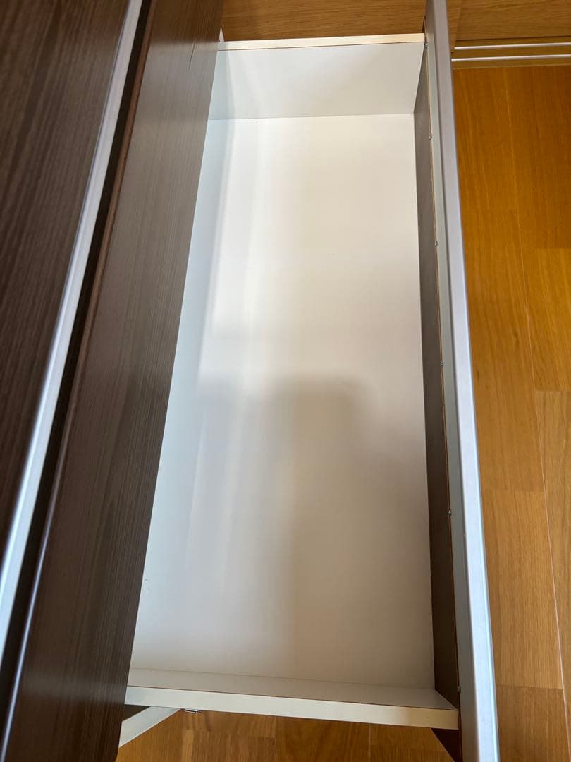 ニトリ　ブラウン木製チェスト 7引き出し ガラス窓付き