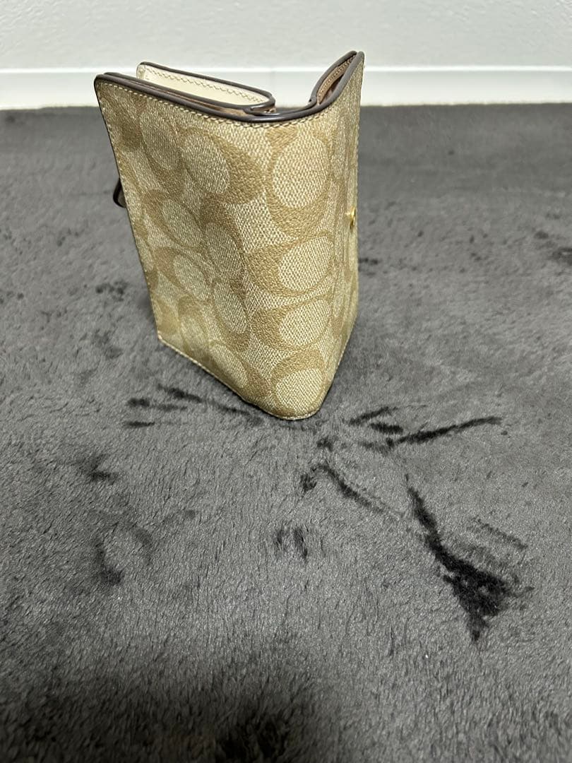 【即日発送・新品未使用】COACH 二つ折り財布 ベージュ