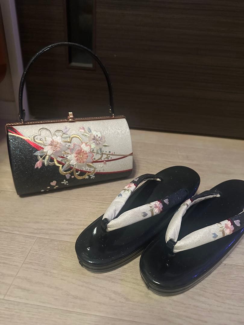 週末お値下げ　成人式　バッグと紺色下駄のセット