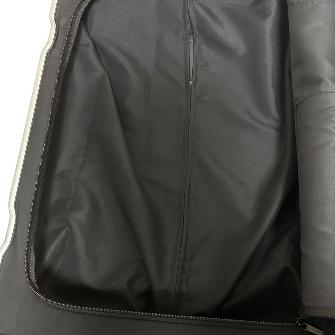 リベティ　多機能スーツケース　Mサイズ　65L シルバー