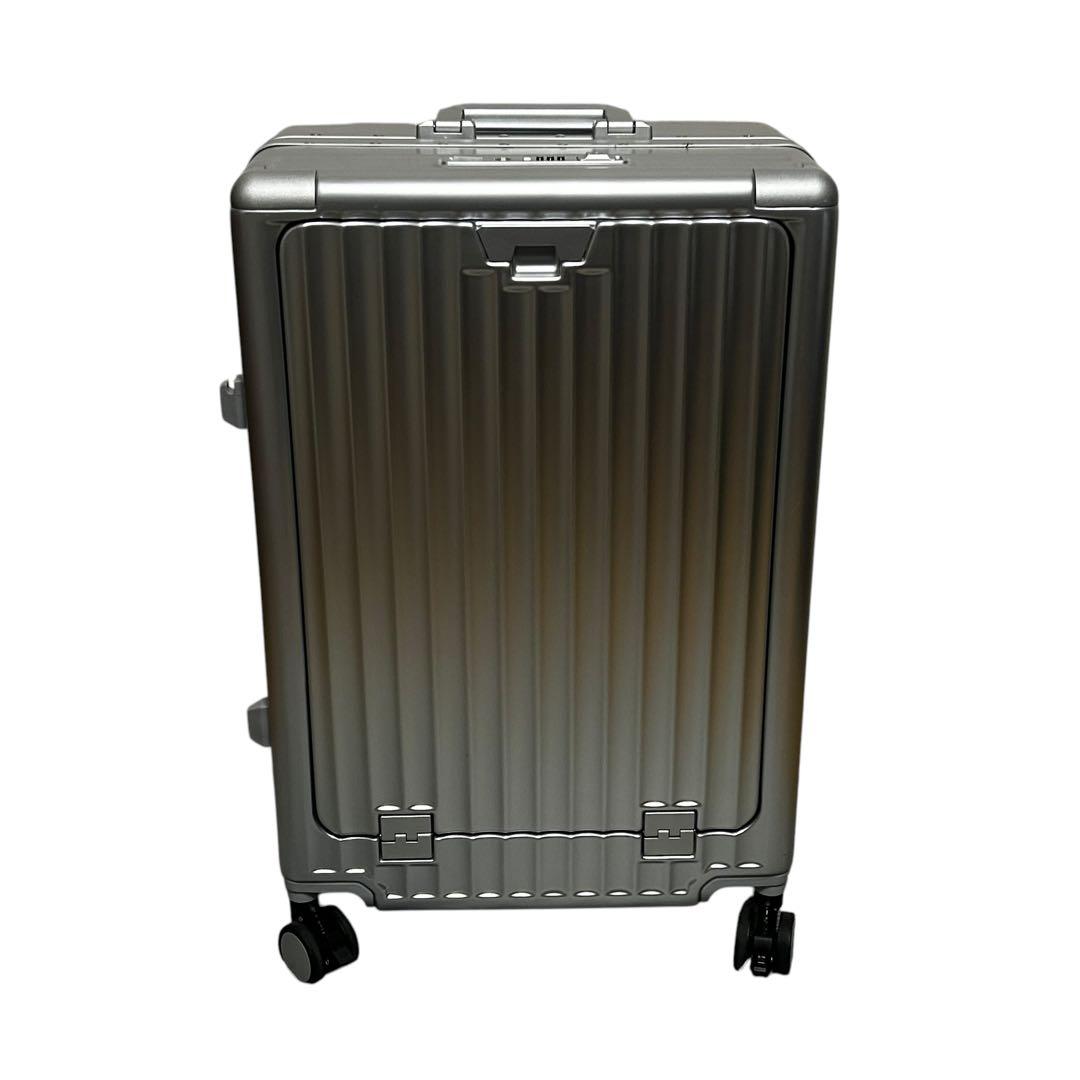 リベティ　多機能スーツケース　Mサイズ　65L シルバー