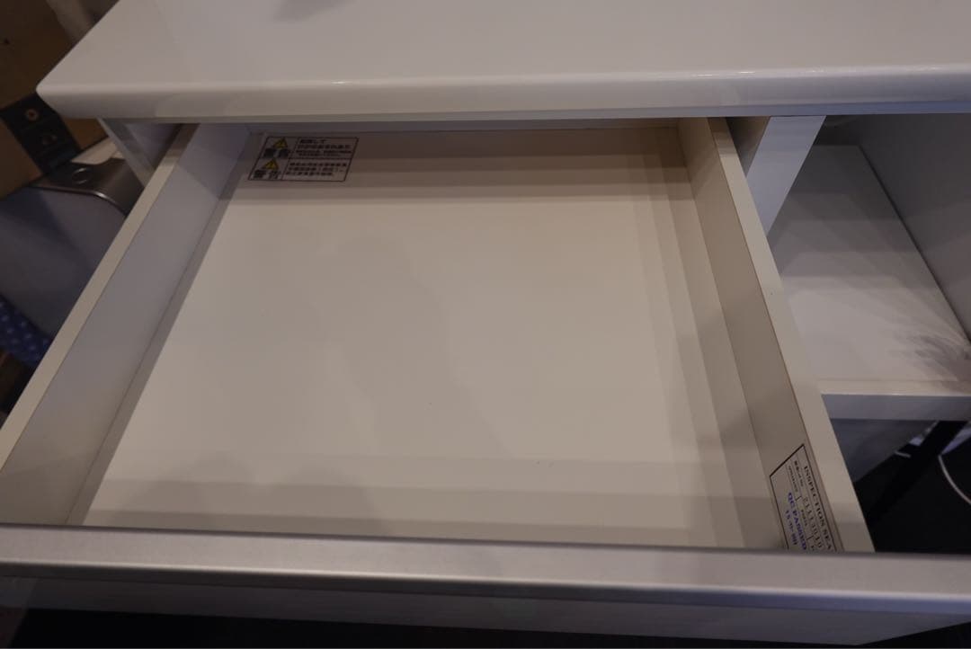 【送料込み設置】ニトリ　キッチンボード　レジューム幅90 食器棚