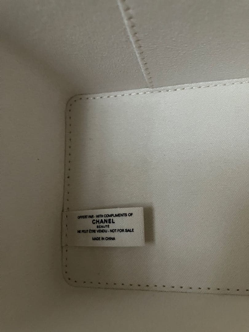 【非売品】新作 CHANELシャネル バニティポーチ ツイード メイクポーチ 白