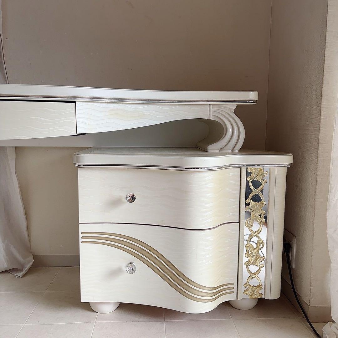 イタリア製　サイドボード　テレビボード　ドレッサー　アレドクラシック　ARRED